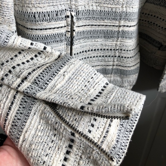 LOFT Structured Blazer Cream and Black Zippers 6P - Picture 2 of 5